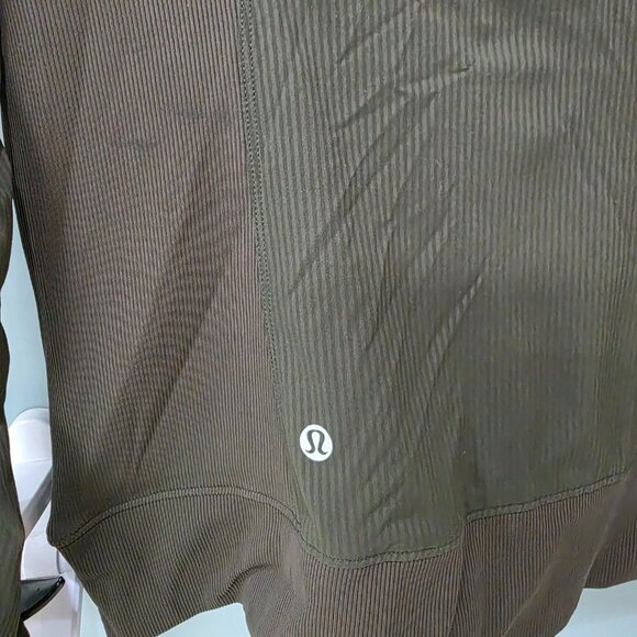 Lululemon Women’s Hunter Green Full-Zip Jacket – Size 8 – Activewe - Picture 11 of 14